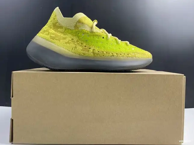 380 HYLTE GLOW ADIDAS FZ4990 YEEZY BOOST 0526
